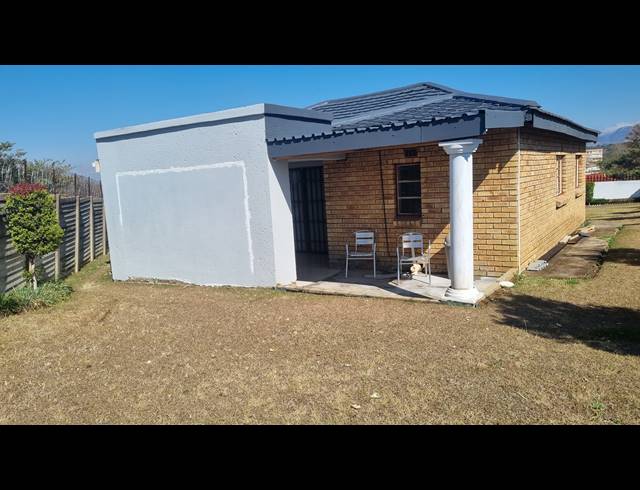 12 BEDROOM HOUSE FOR SALE IN SUNNYRIDGE